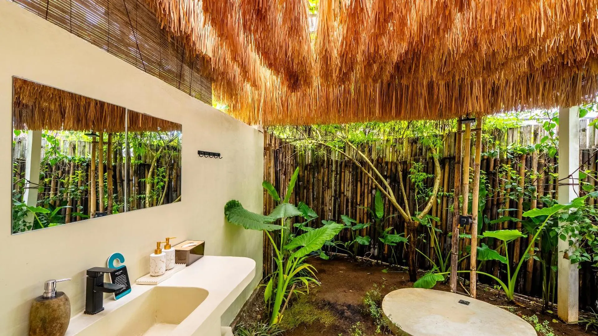 Villa Laguna Uluwatu  Indonesia